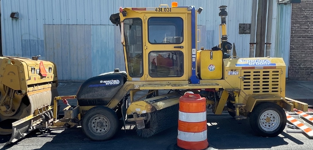 2012 SUPERIOR BROOM DT80J - Image 14